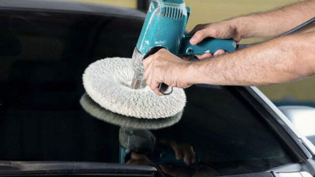 DEVO Detailing Services dịch vụ đánh bóng kính ô tô tại Đà Nẵng